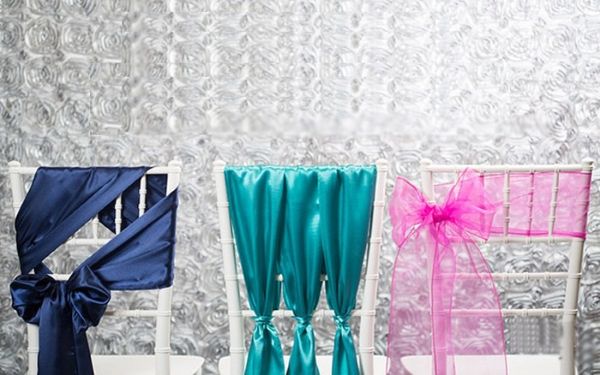 Các phong cách trang trí tiệc cưới với áo ghế buộc rèm phổ biến