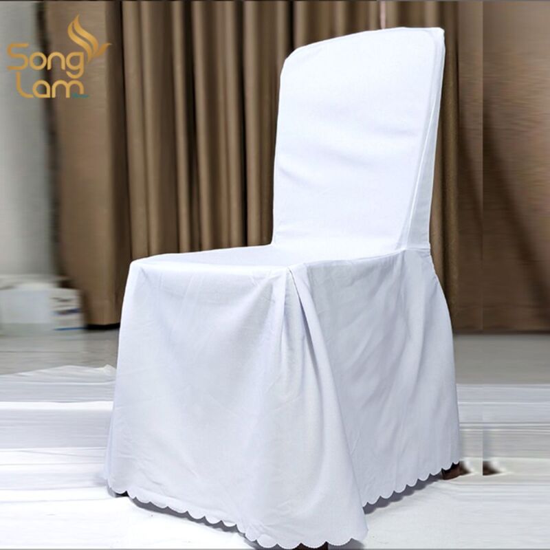 Áo ghế tiệc cưới màu trắng mang đến sự tinh khôi và thanh lịch