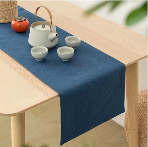Table runner thường được sử dụng trong các sự kiện tại nhà hàng hoặc tại gia