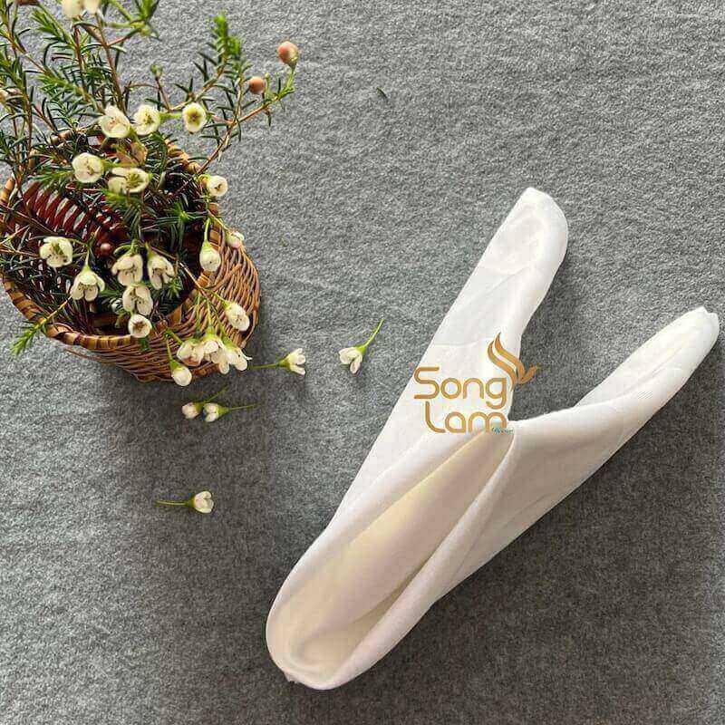 So sánh khăn ăn vải linen và vải cotton