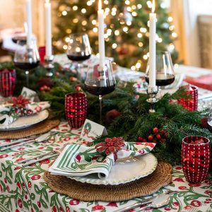 Vì sao nên chú trọng sự đồng nhất của khăn ăn bàn tiệc?