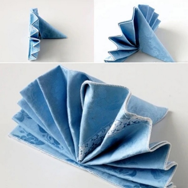 Kiểu gấp khăn ăn thành áo sơ mi