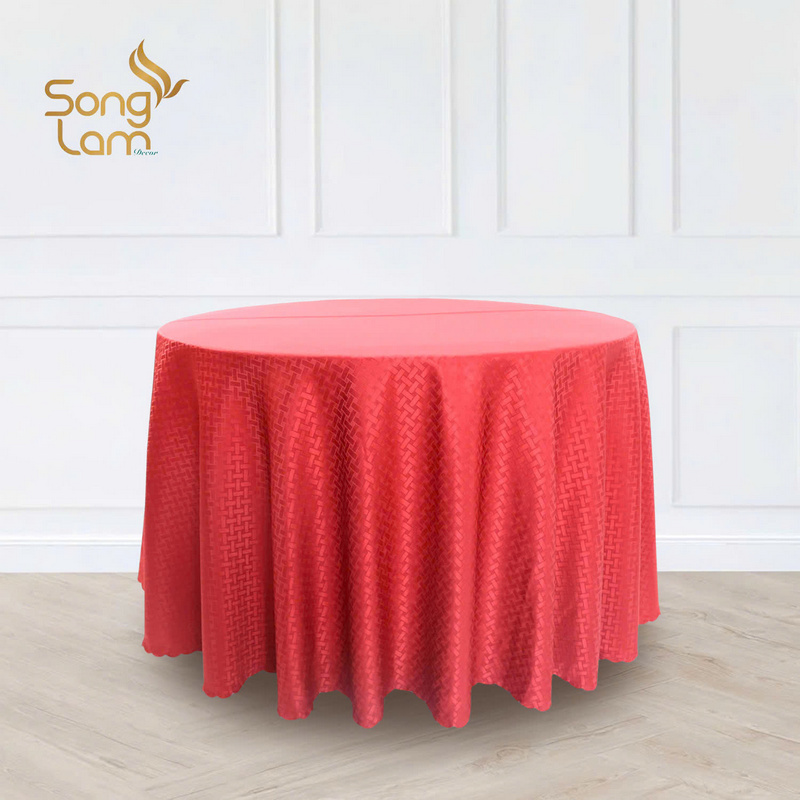 Tuy vậy, khăn trải bàn vải lại có chi phí đầu tư ban đầu khá đắt đỏ