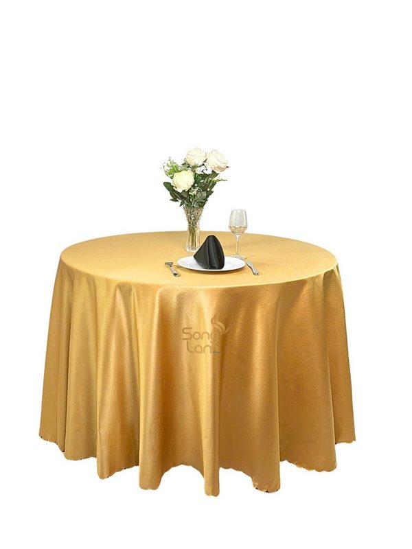 So sánh khăn trải bàn vải và nhựa chi tiết