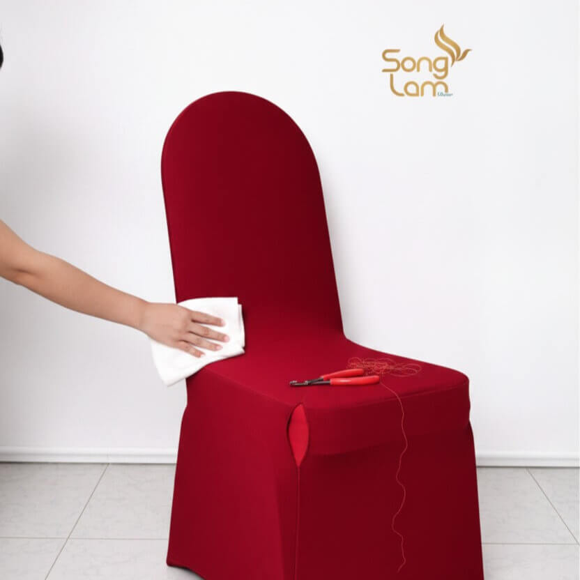 Bước 1: Vệ sinh và chuẩn bị bề mặt