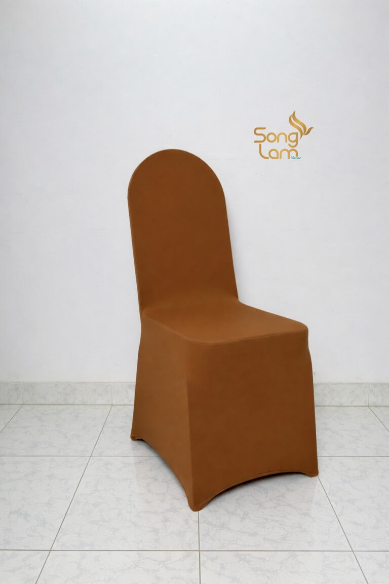 Xác định mức độ hư hỏng của áo ghế để quyết định nên tự sửa hay thuê dịch vụ chuyên nghiệp.