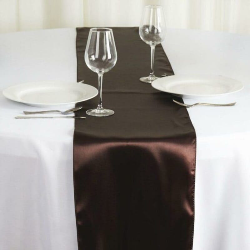 Mục đích và lợi ích khi phối table runner với khăn trải bàn