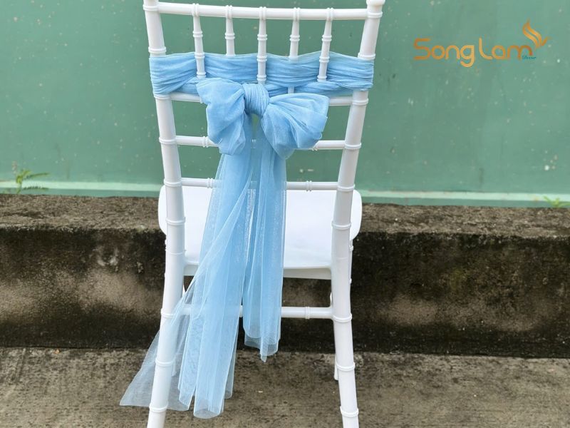 Kích thước nơ ghế chiavari chuẩn là bao nhiêu?